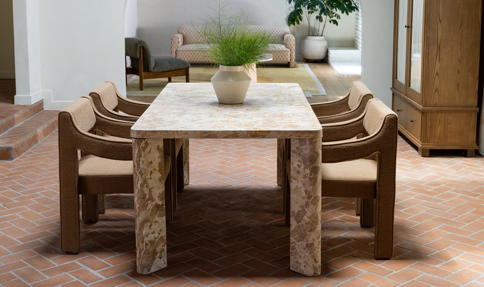 Sabre Dining Table