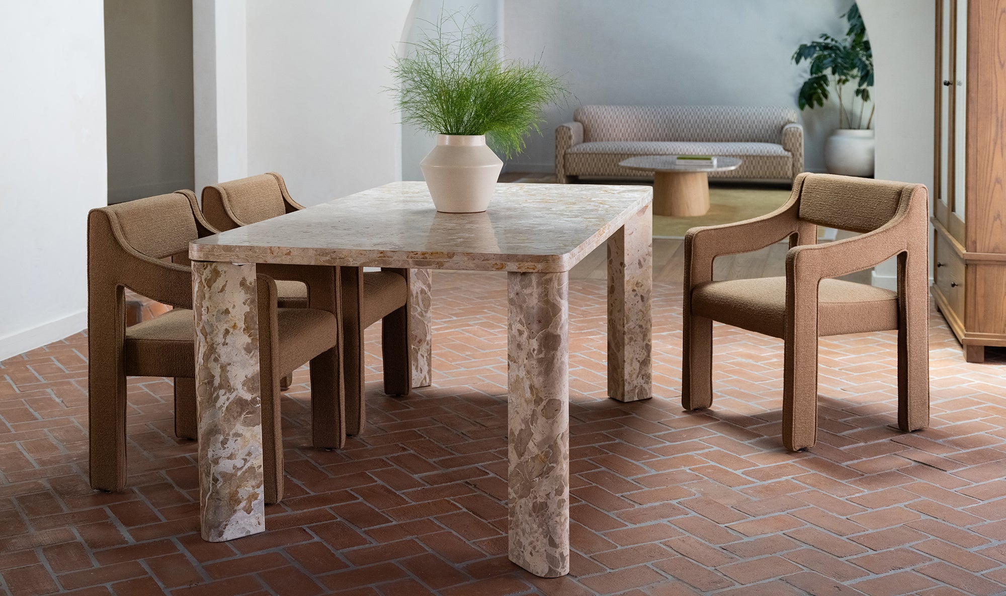 Sabre Dining Table