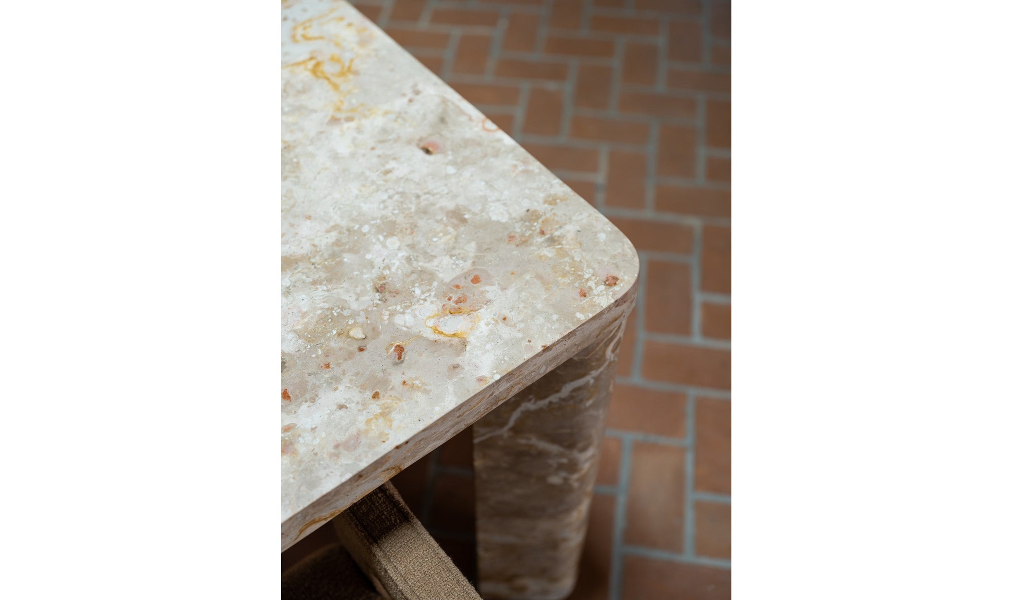 Sabre Dining Table