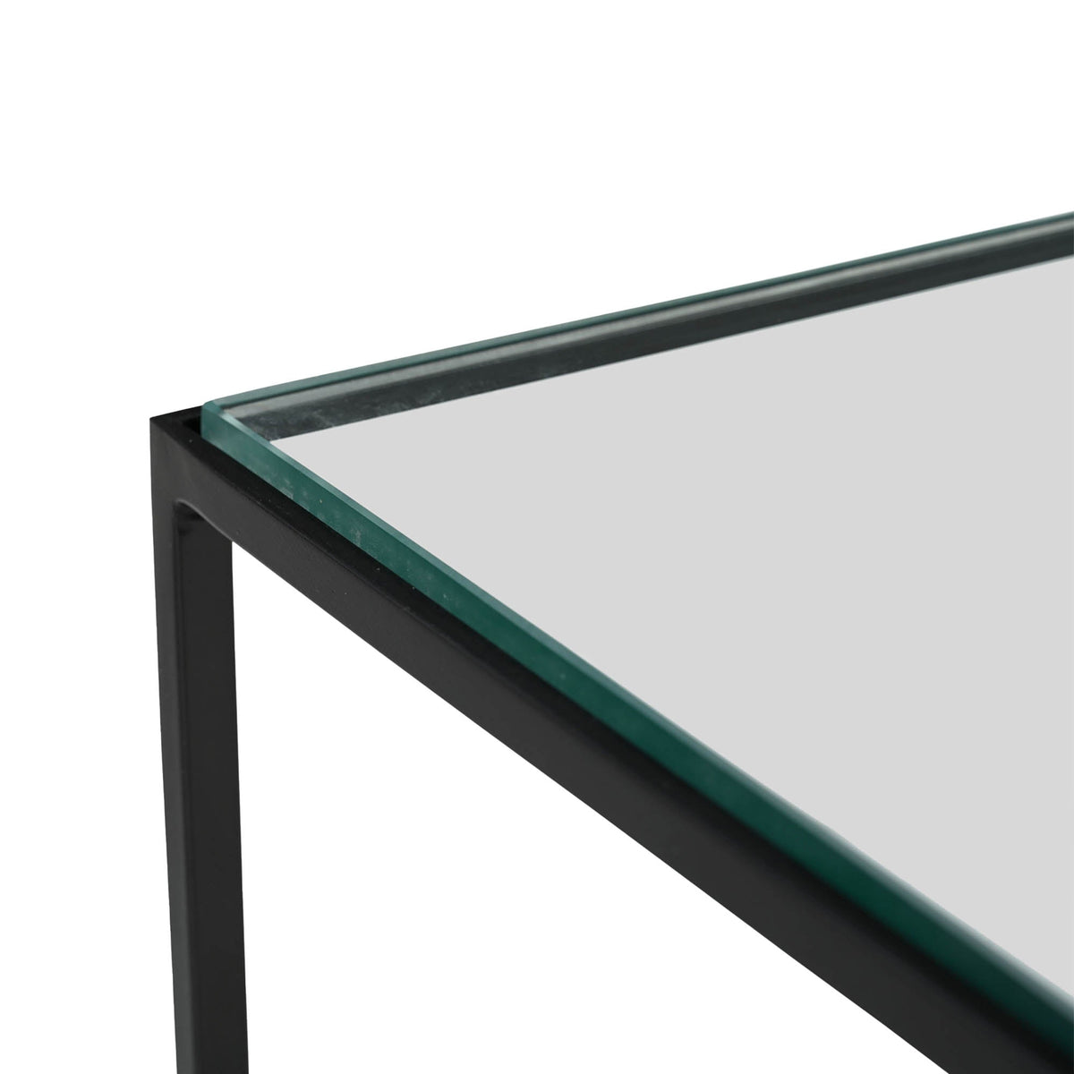 Verona Side Table in Black, detail view