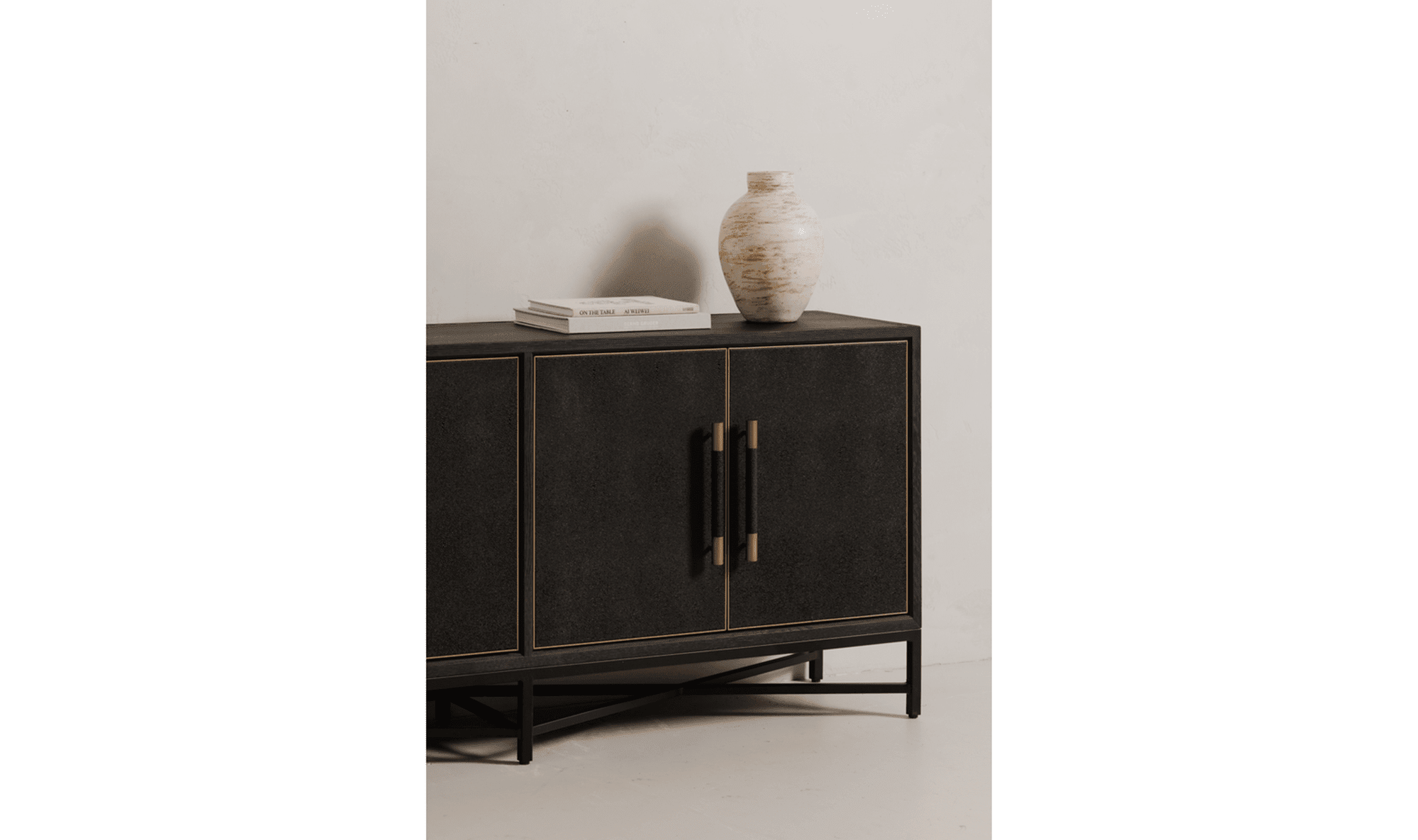 Artah Sideboard - Altera