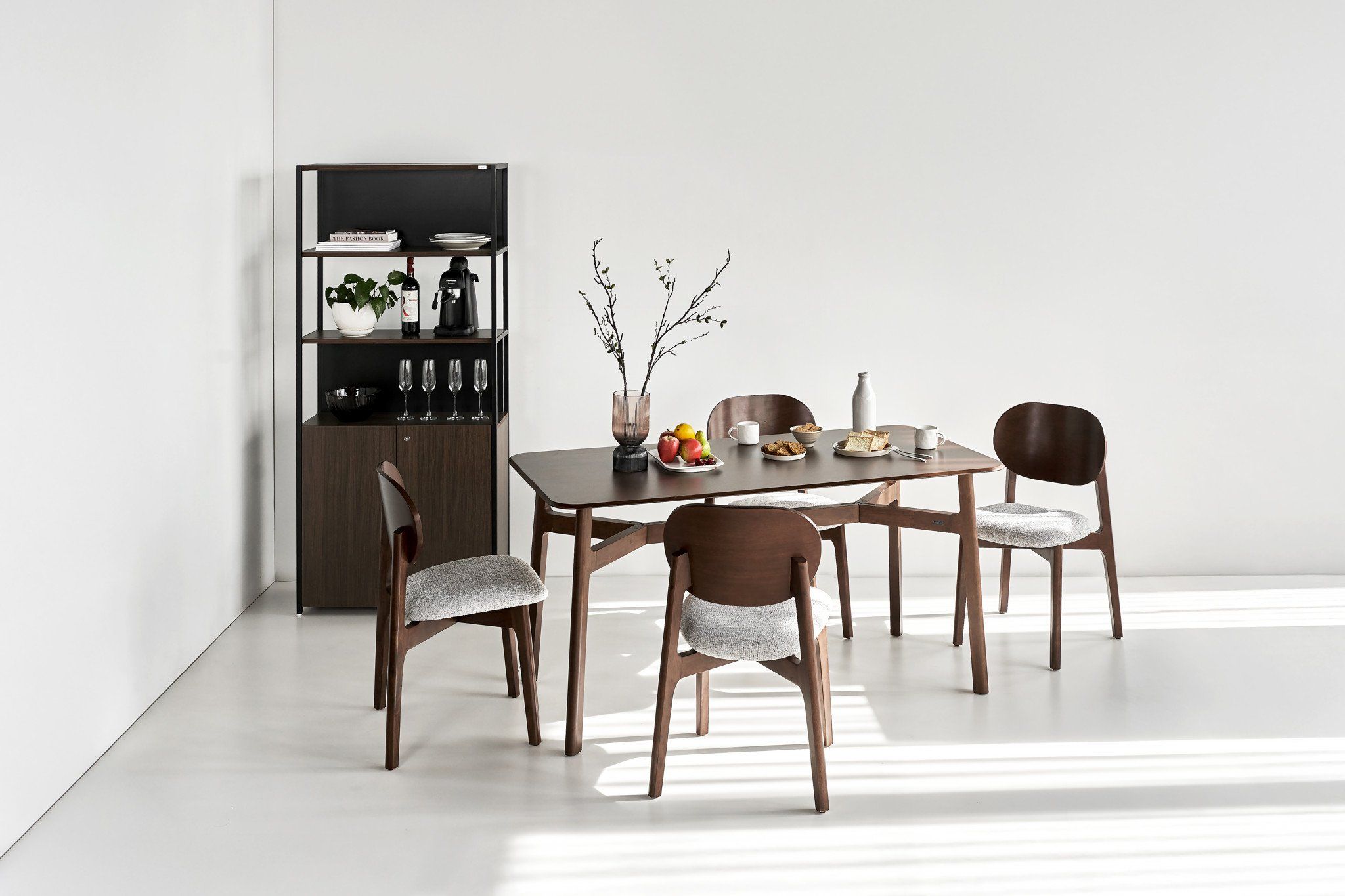 Serena Modern Oak Veneer Dining Set with 4-6 Ergonomic Rubberwood Chairs