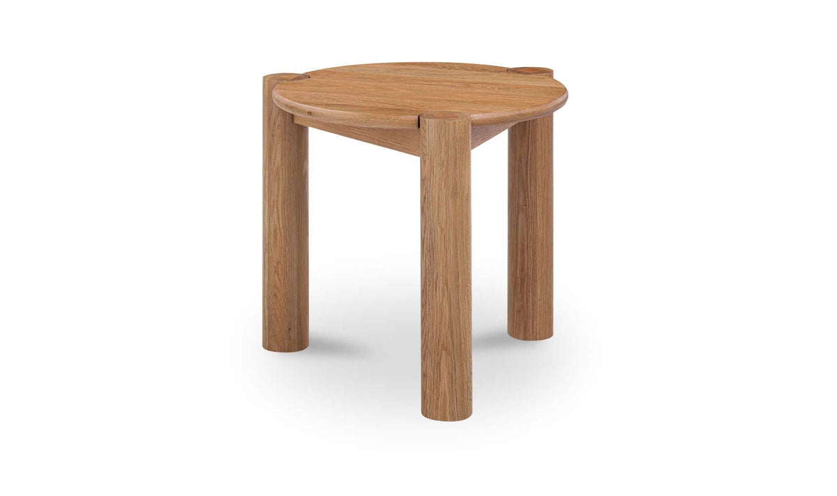 Jesolo Side Table in Brushed Natural Oak — solid oak detail