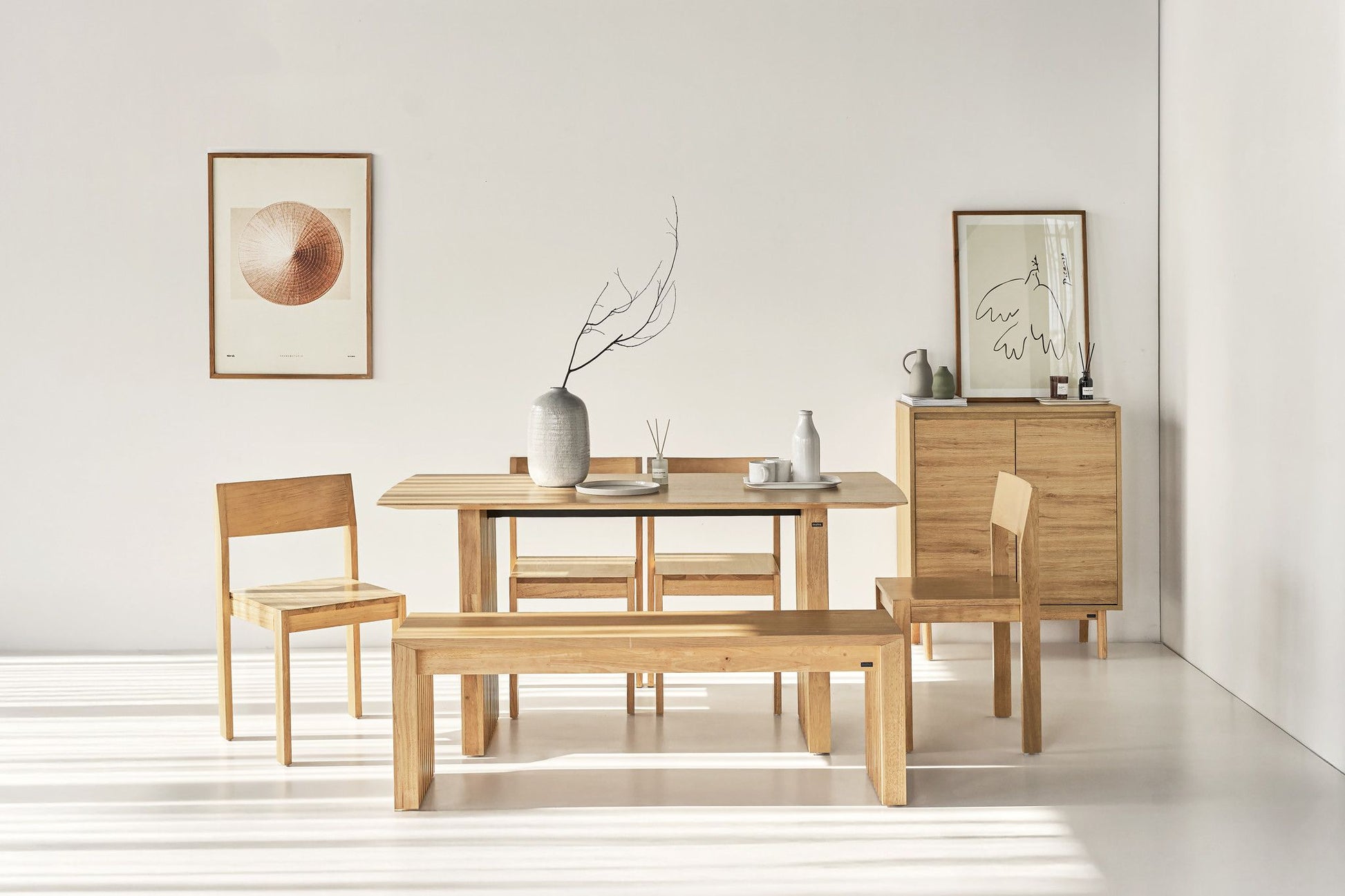 PLANK 6-Seater Natural Oak Wood Dining Table - Modern Minimalist Design