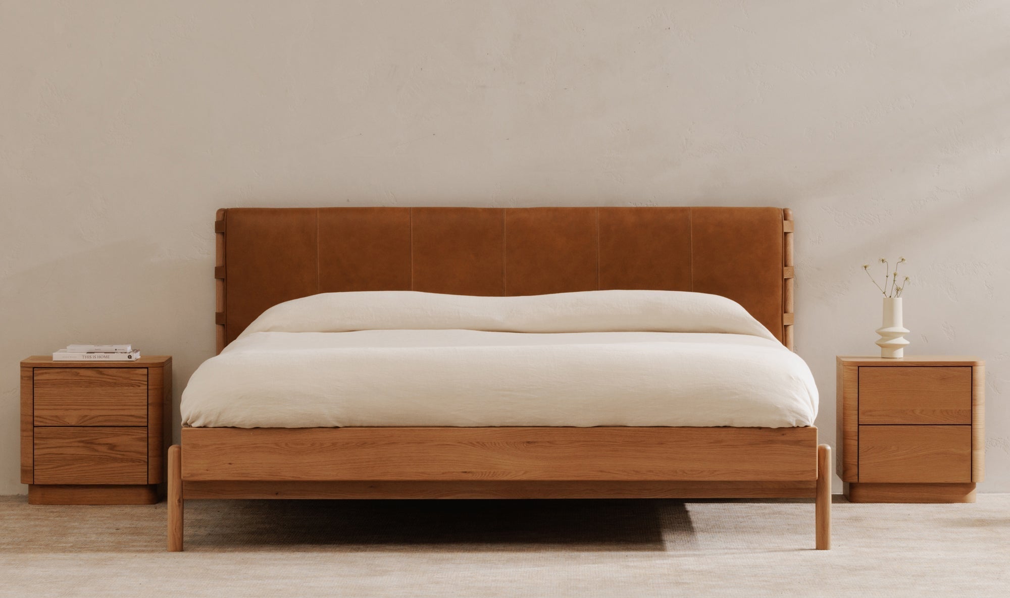 Colin Top - Grain Leather Bed - Altera