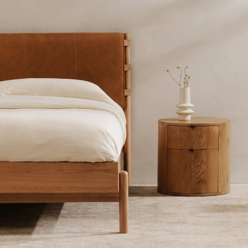Colin Top - Grain Leather Bed - Altera
