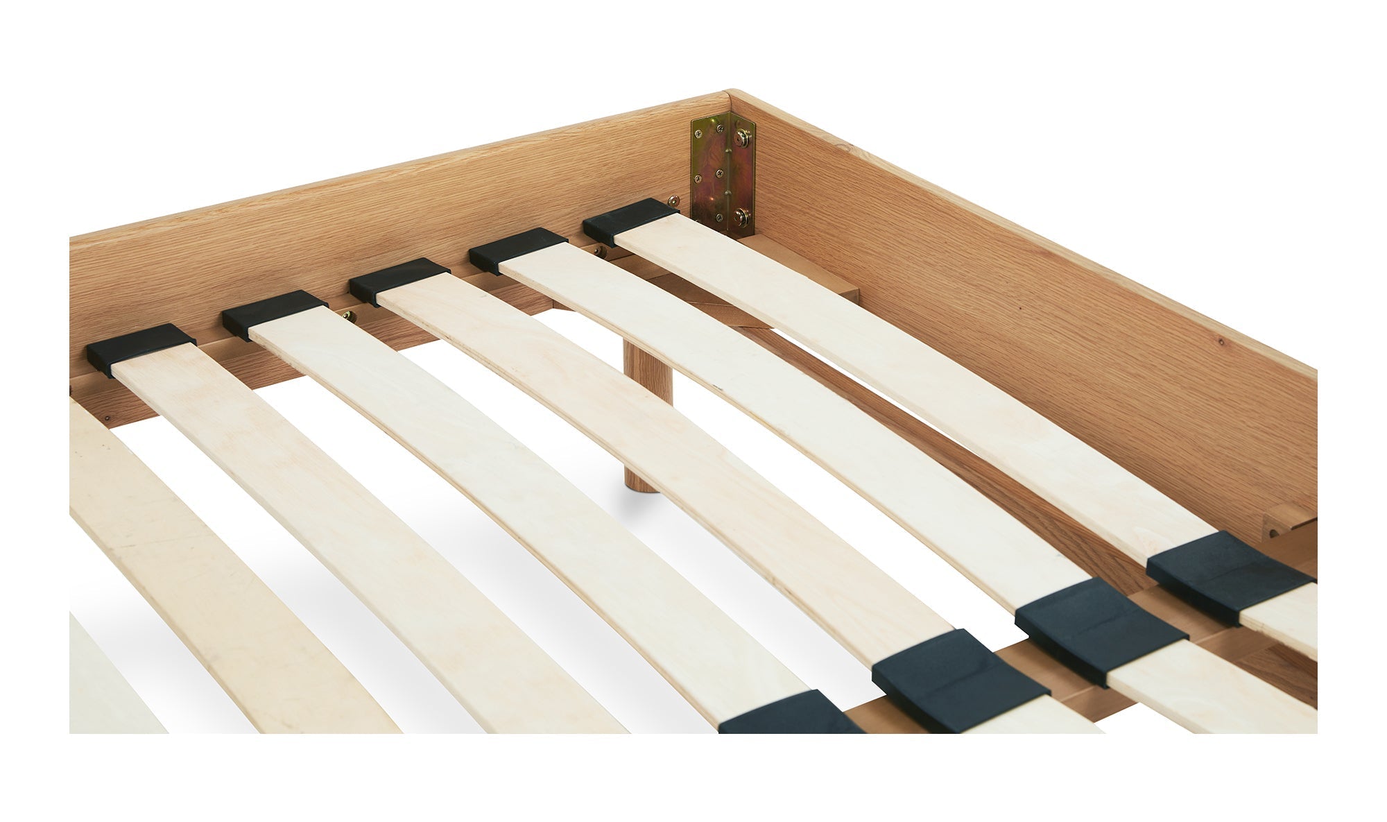 Colin Top - Grain Leather Bed - Altera