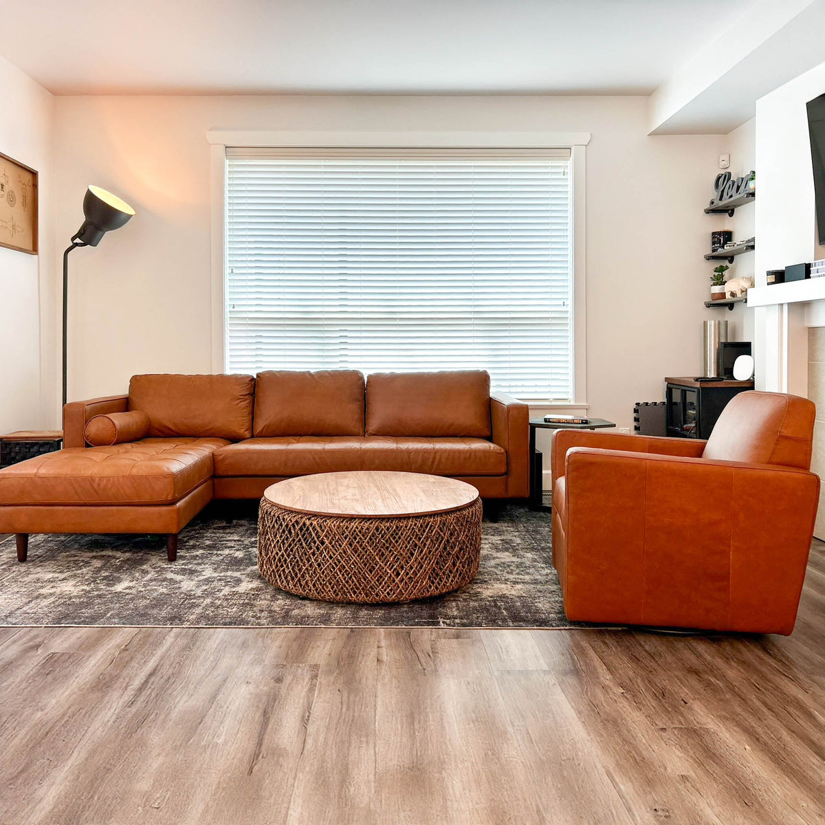 Cotignac Swivel Club Chair - Altera