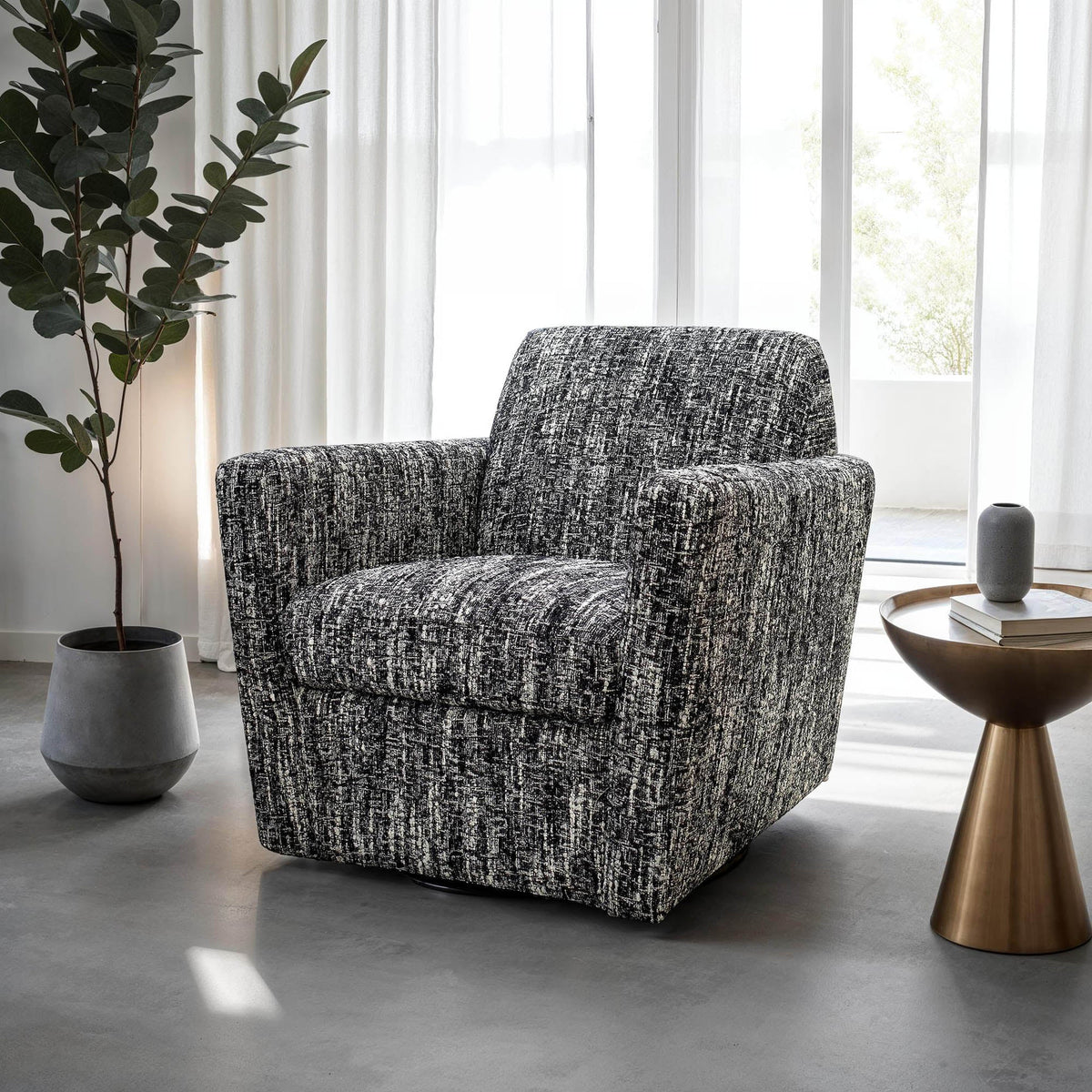 Cotignac Swivel Club Chair - Altera