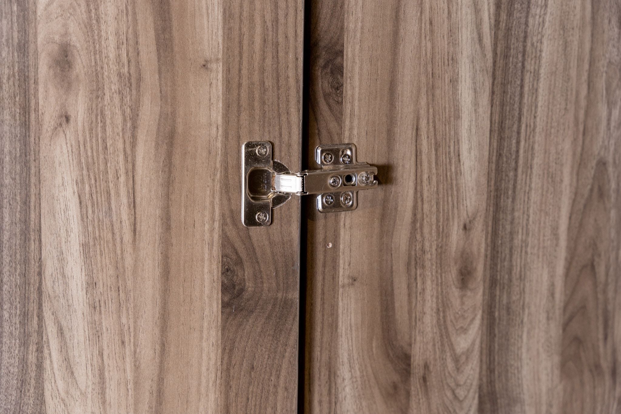 MOHO NARVIK Nordic Style Modular Wooden Wardrobe System with Flexible Storage