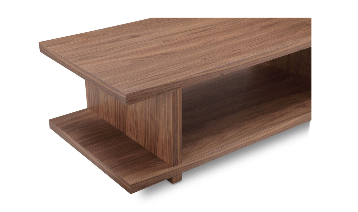 Monsaraz Coffee Table in Walnut — walnut veneer detail