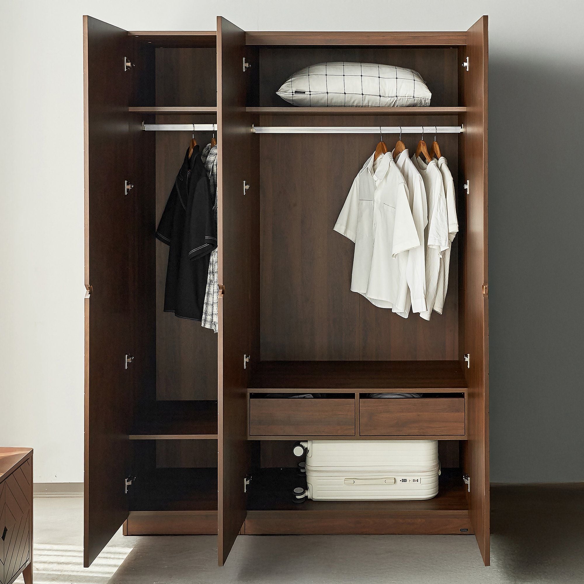 Hobro 3 - Door Wooden Wardrobe - Altera