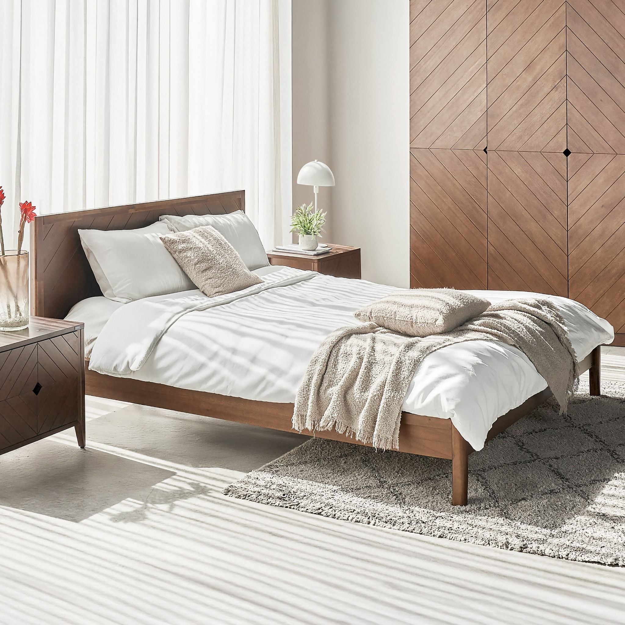 Hobro 301 Natural Acacia Wood Bed - Altera