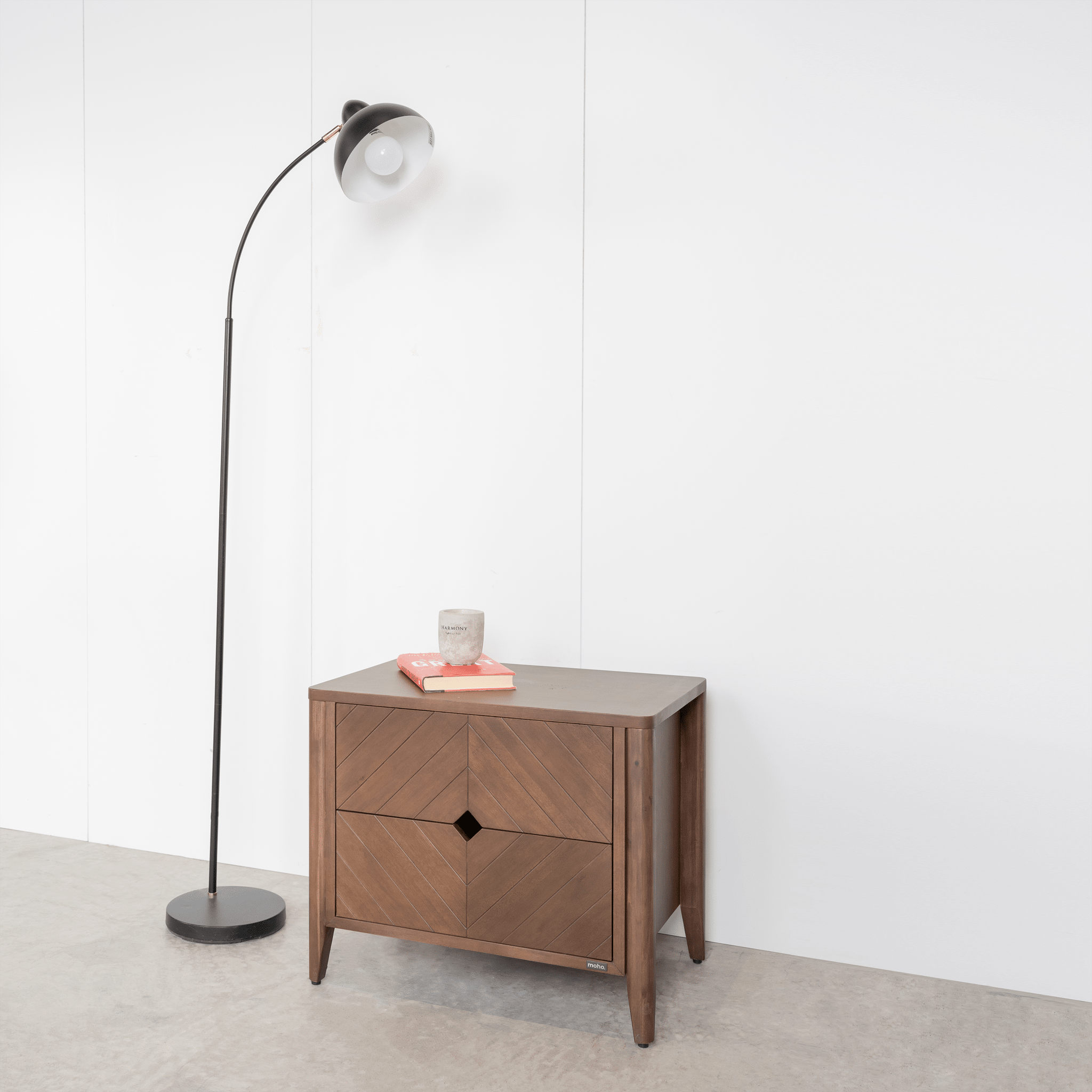 Hobro 5 - Piece Bedroom Furniture Set - Altera