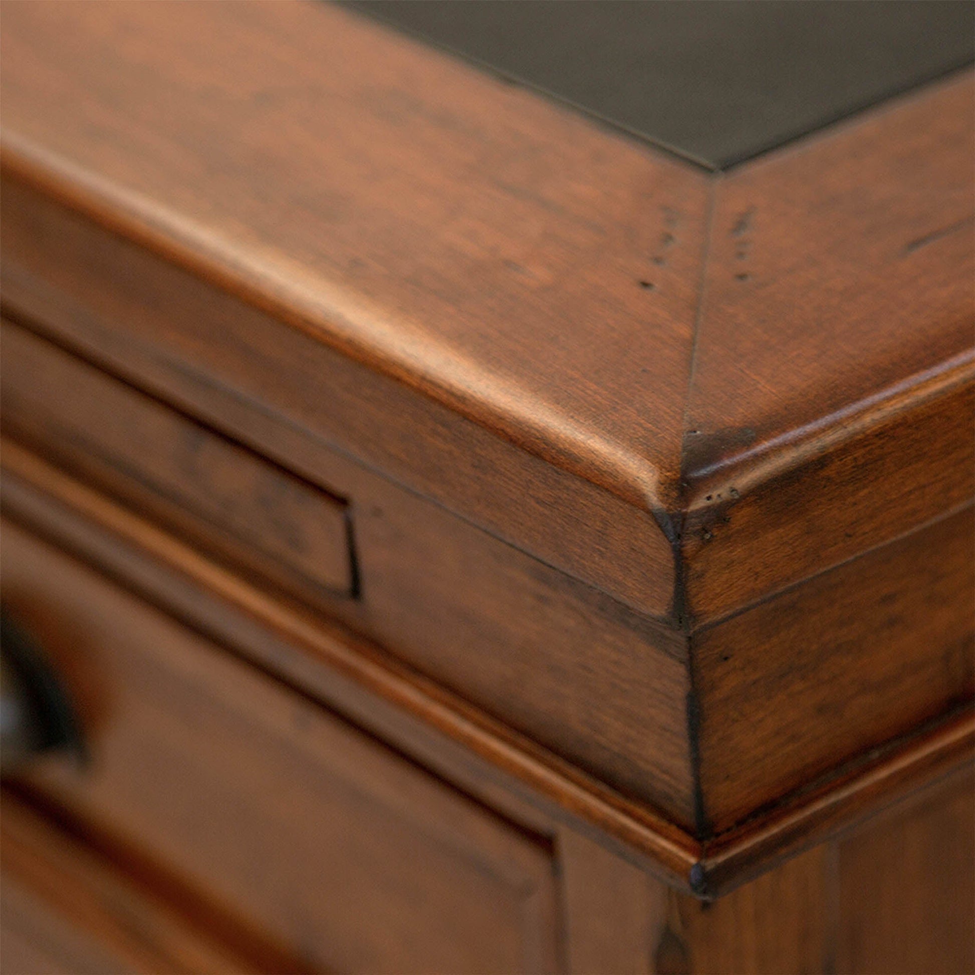 Inglewood Desk - Altera