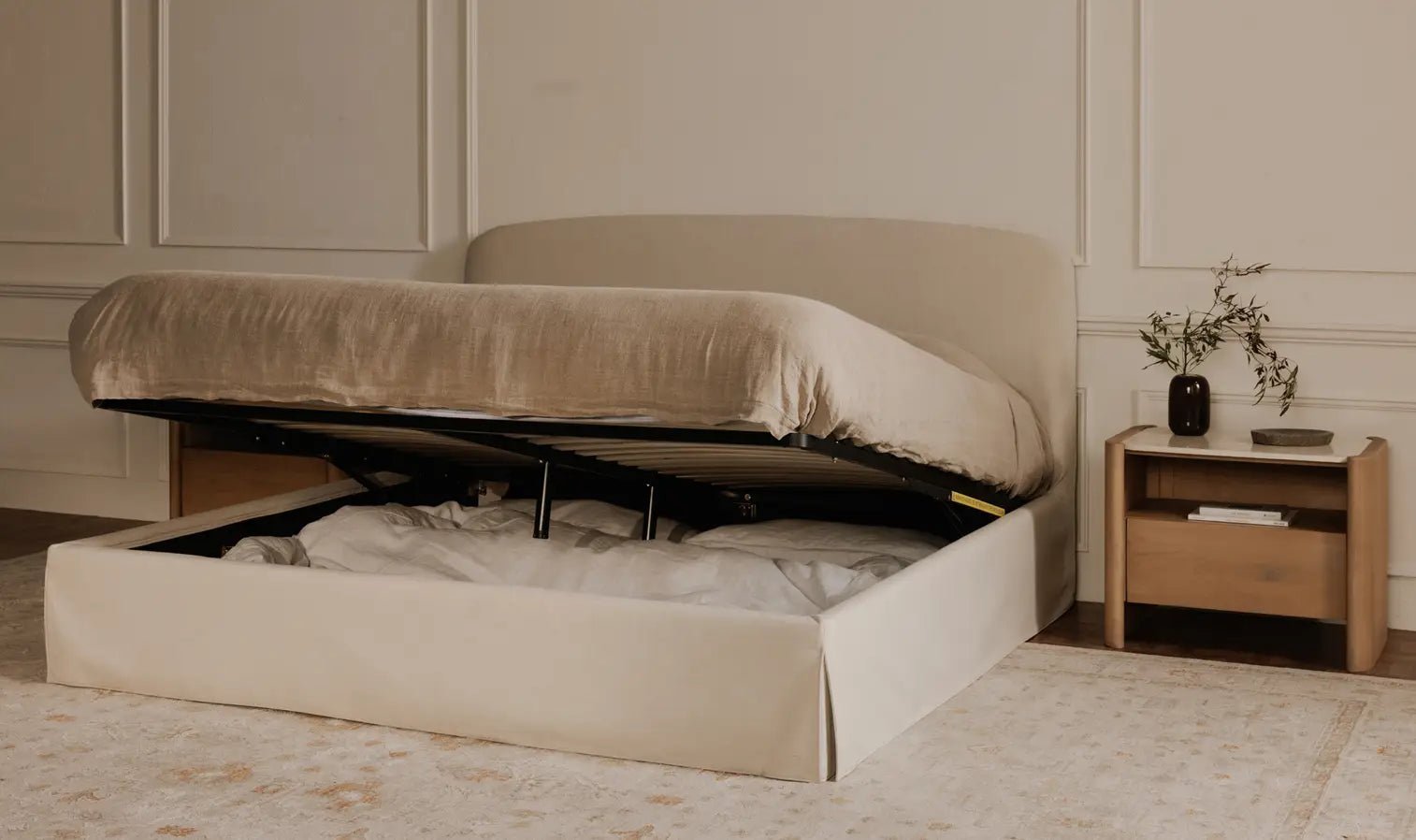 Johnson Storage Bed - Altera