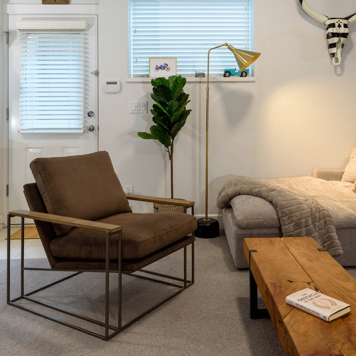 Leyburn Floor Lamp - Altera