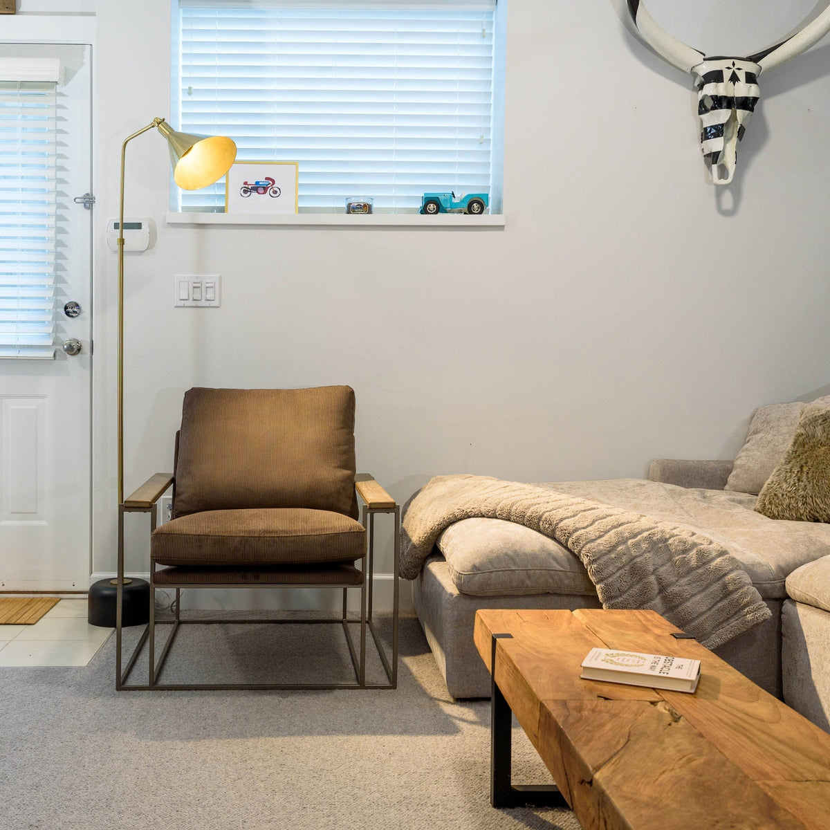 Leyburn Floor Lamp - Altera
