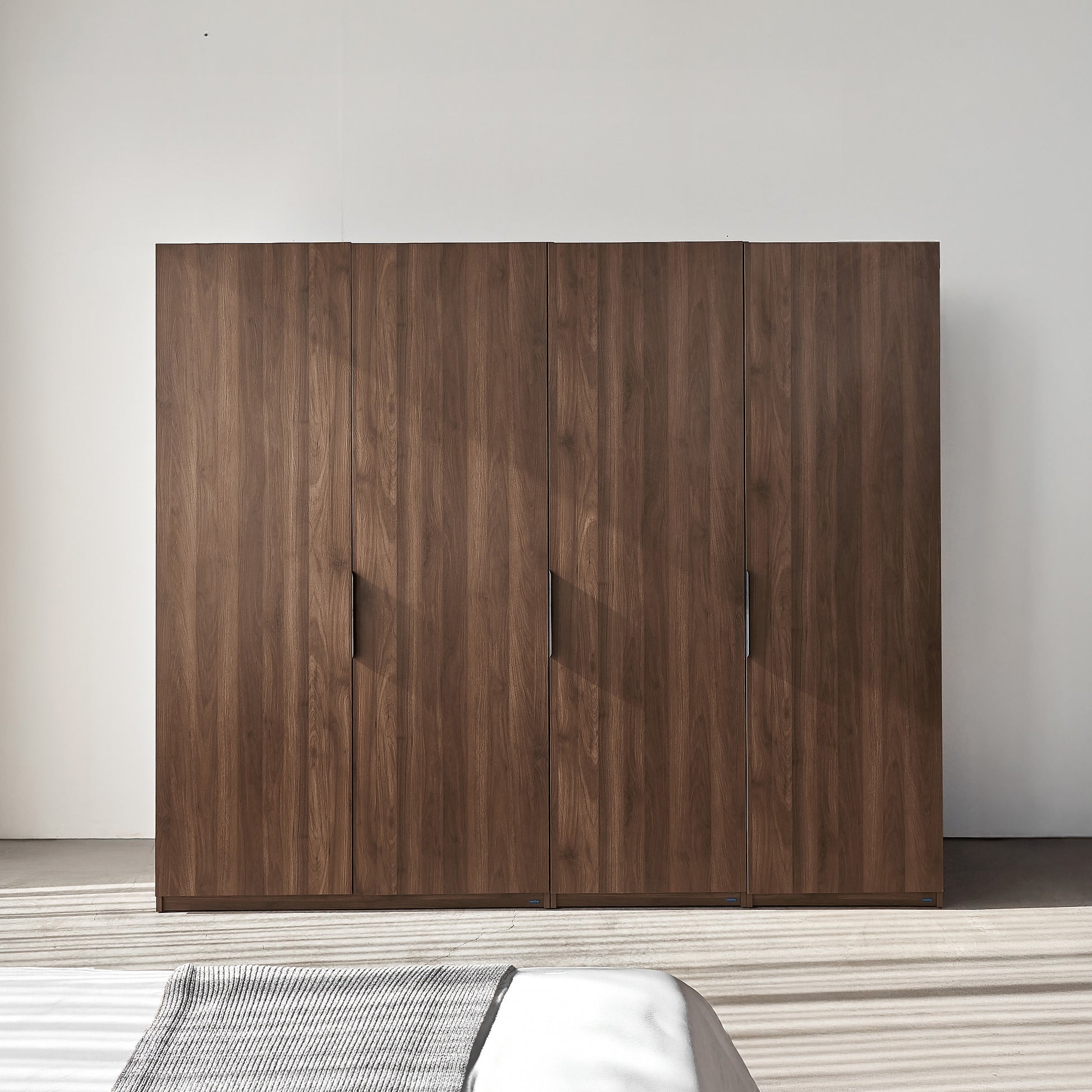 MOHO DALUMD 5-Piece Bedroom Furniture Combo Set, Natural Wood Finish