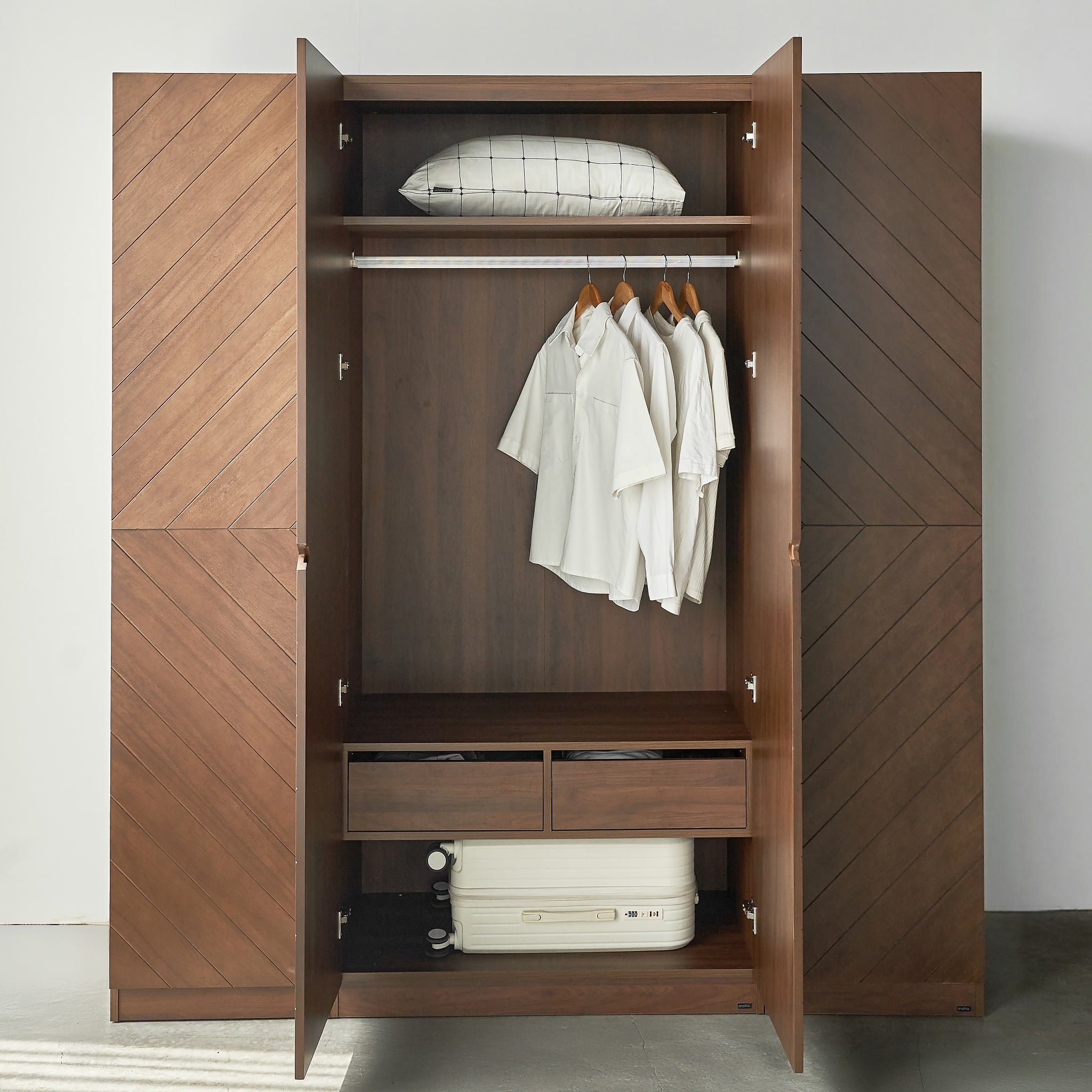 MOHO HOBRO 5-Piece Scandinavian Dark Brown Bedroom Furniture Set - Wood Veneer