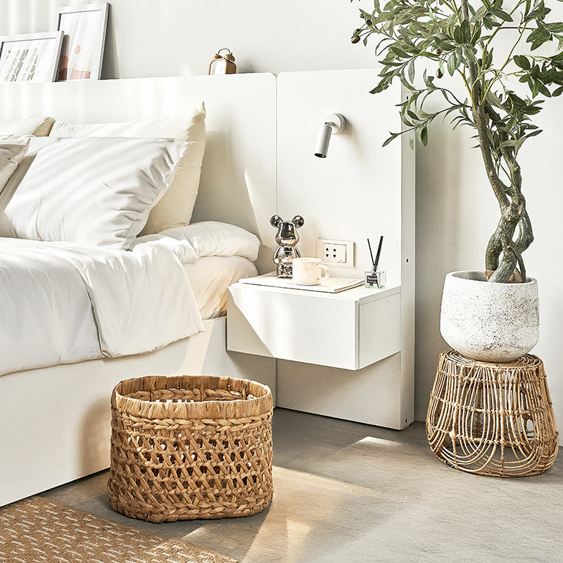 MOHO RANDER 3-Piece Bedroom Set with Integrated Power & Reading Lamp