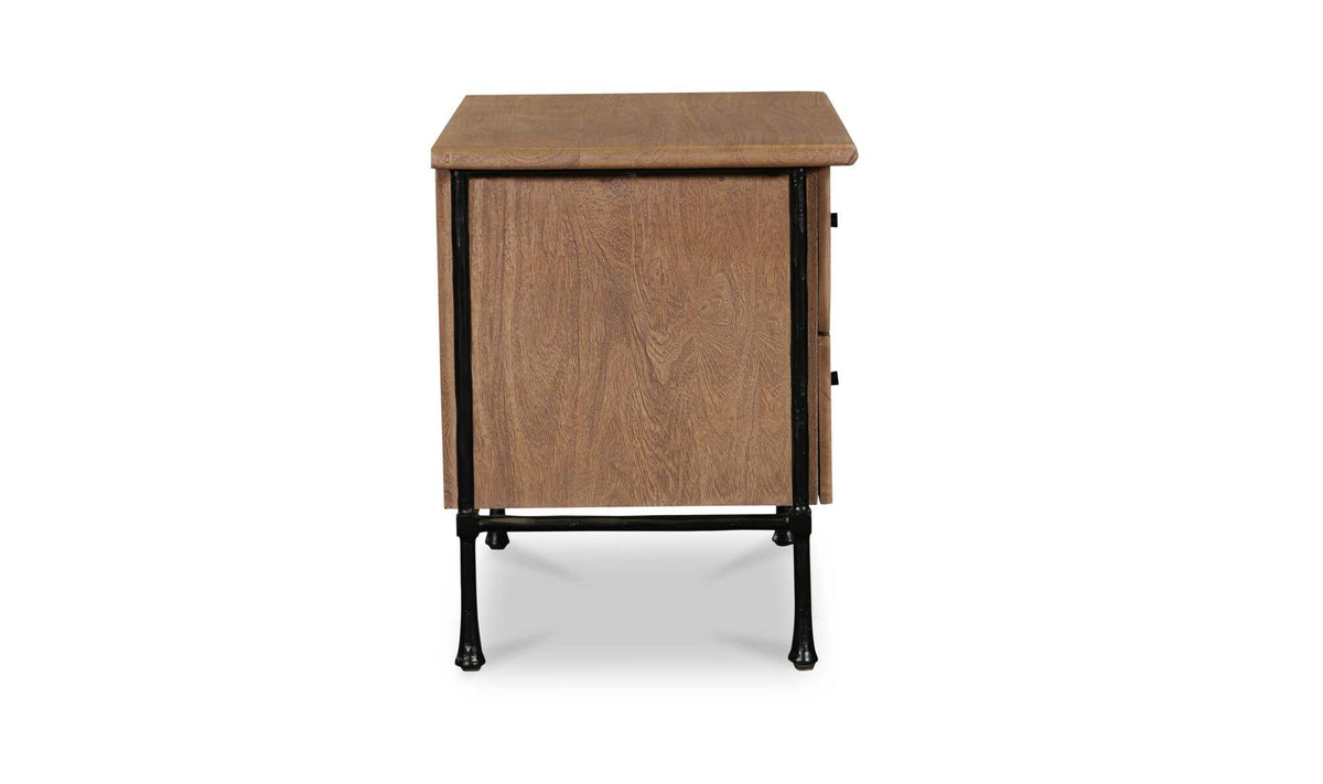 Ruthin Nightstand - Altera