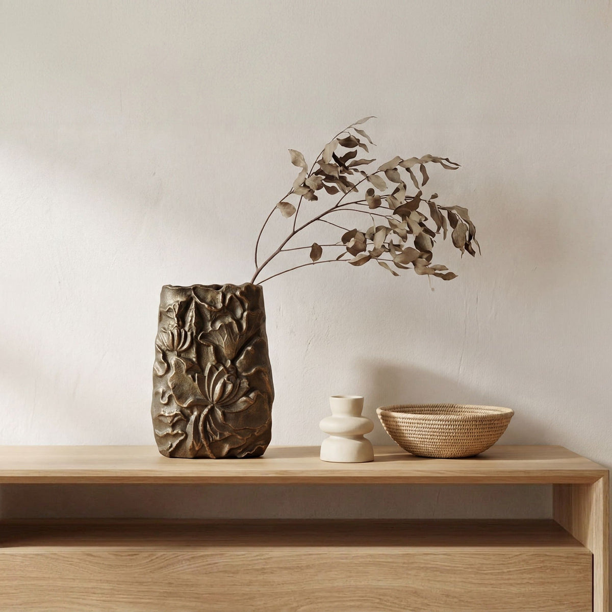 Sesimbra Cast Aluminum Vase - Altera