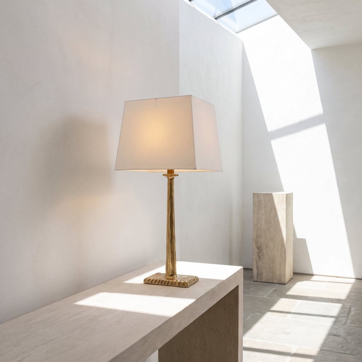 Solva Elite Table Lamp - Altera