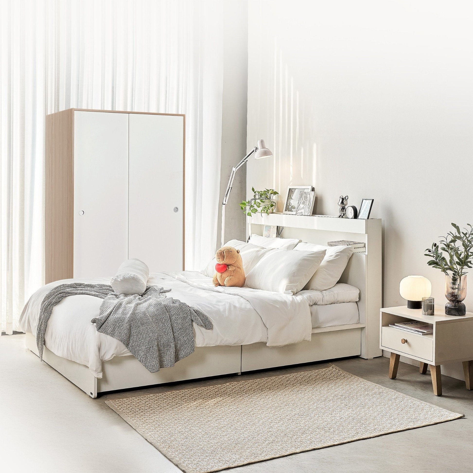 Vienna Bedroom Set: Storage Bed & Sliding Wardrobe Combo - Altera