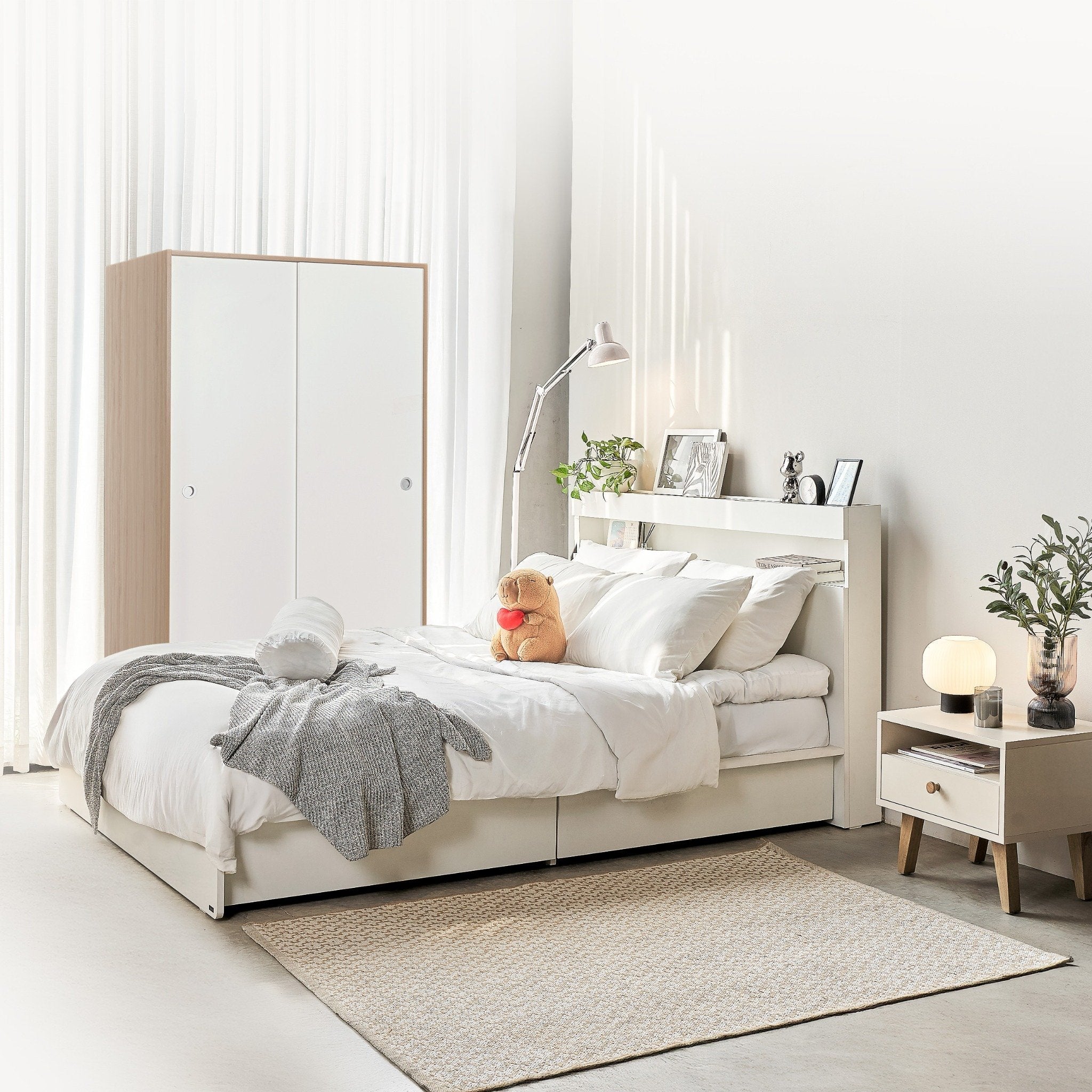 Vienna Bedroom Set: Storage Bed & Sliding Wardrobe Combo - Altera