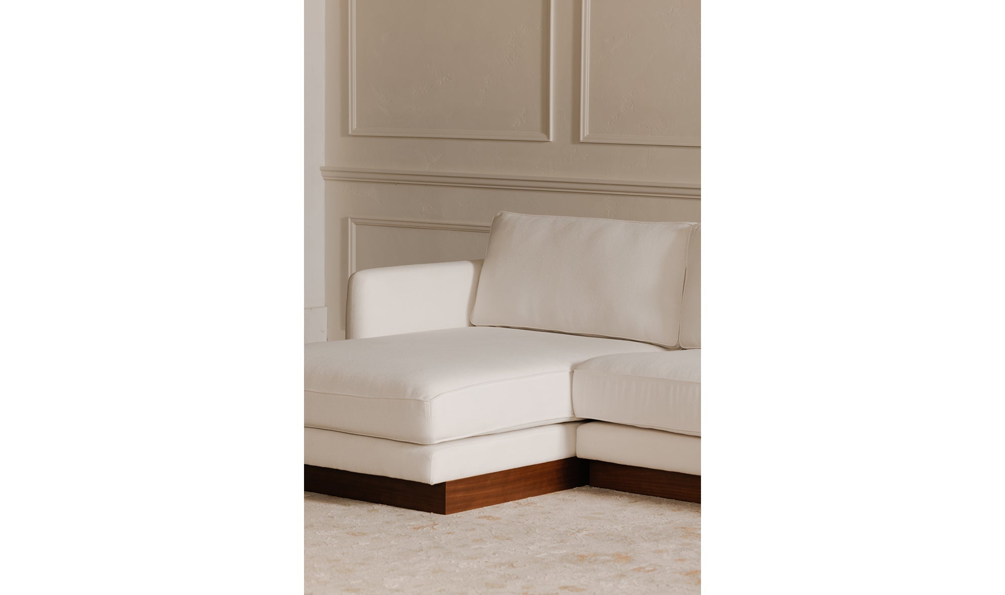 Villa Francisca Sectional - Altera