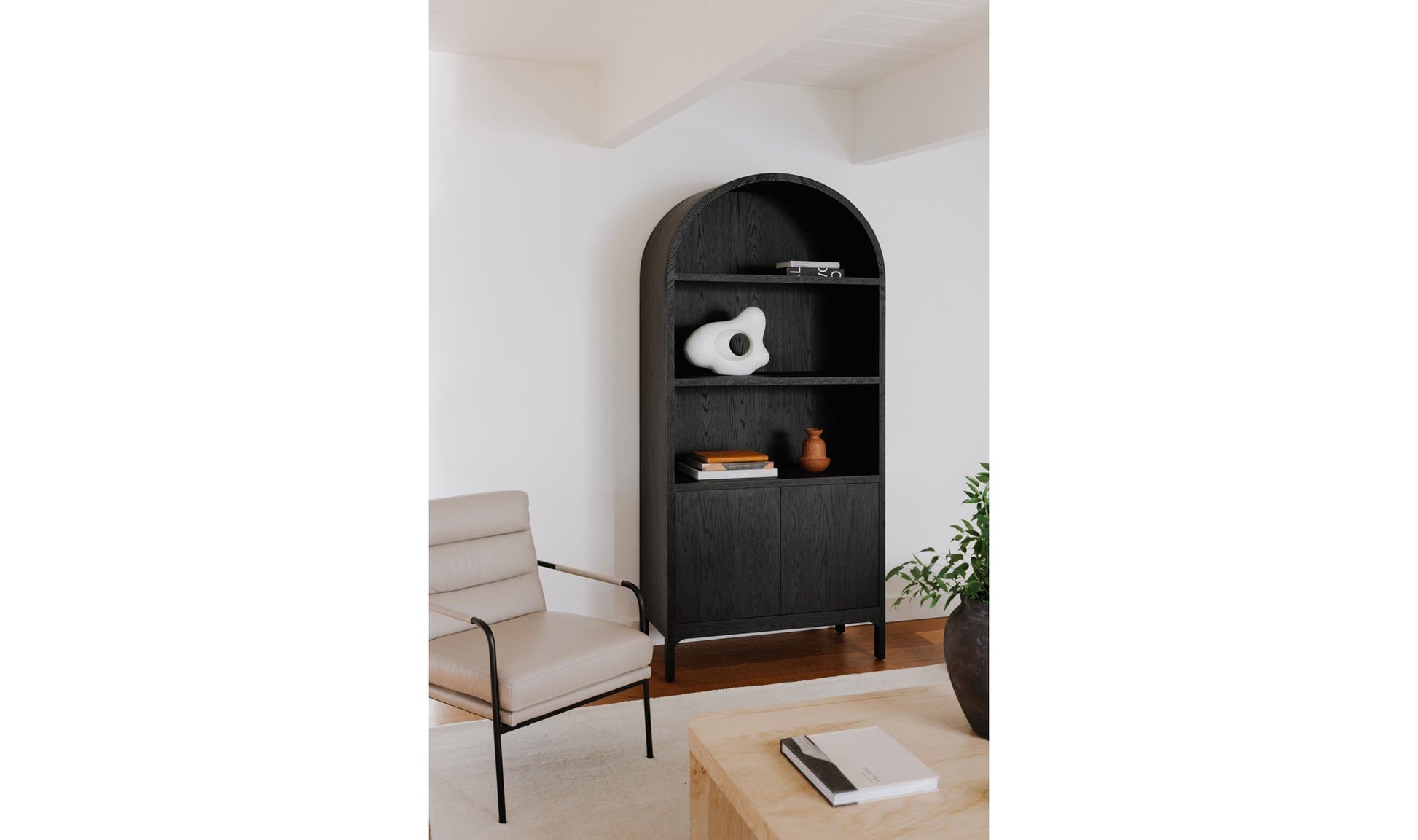 Waterloo Display Cabinet - Altera